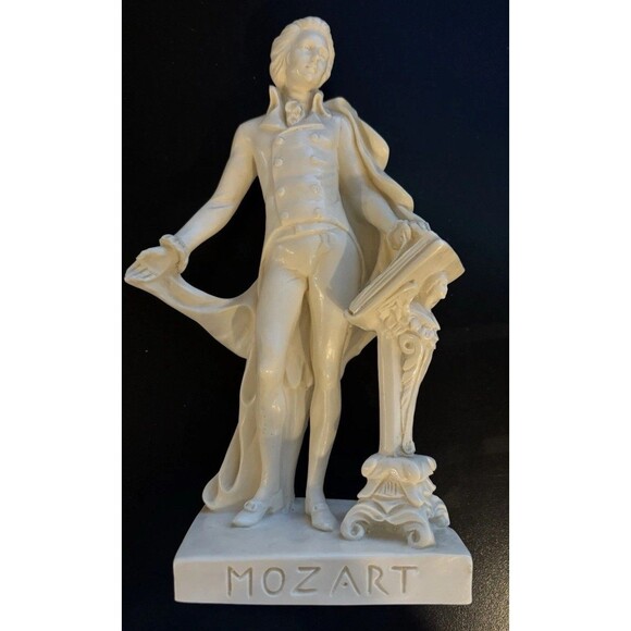 Vintage A. Santini Signed Wolfgang Amadeus MOZART 9" Tall White Resin Figurine - Picture 4 of 16